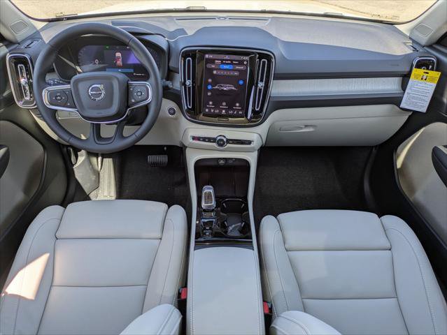 New 2026 Volvo XC40 B5 Plus w/ Protection Package Premier AWD/4WD image 11