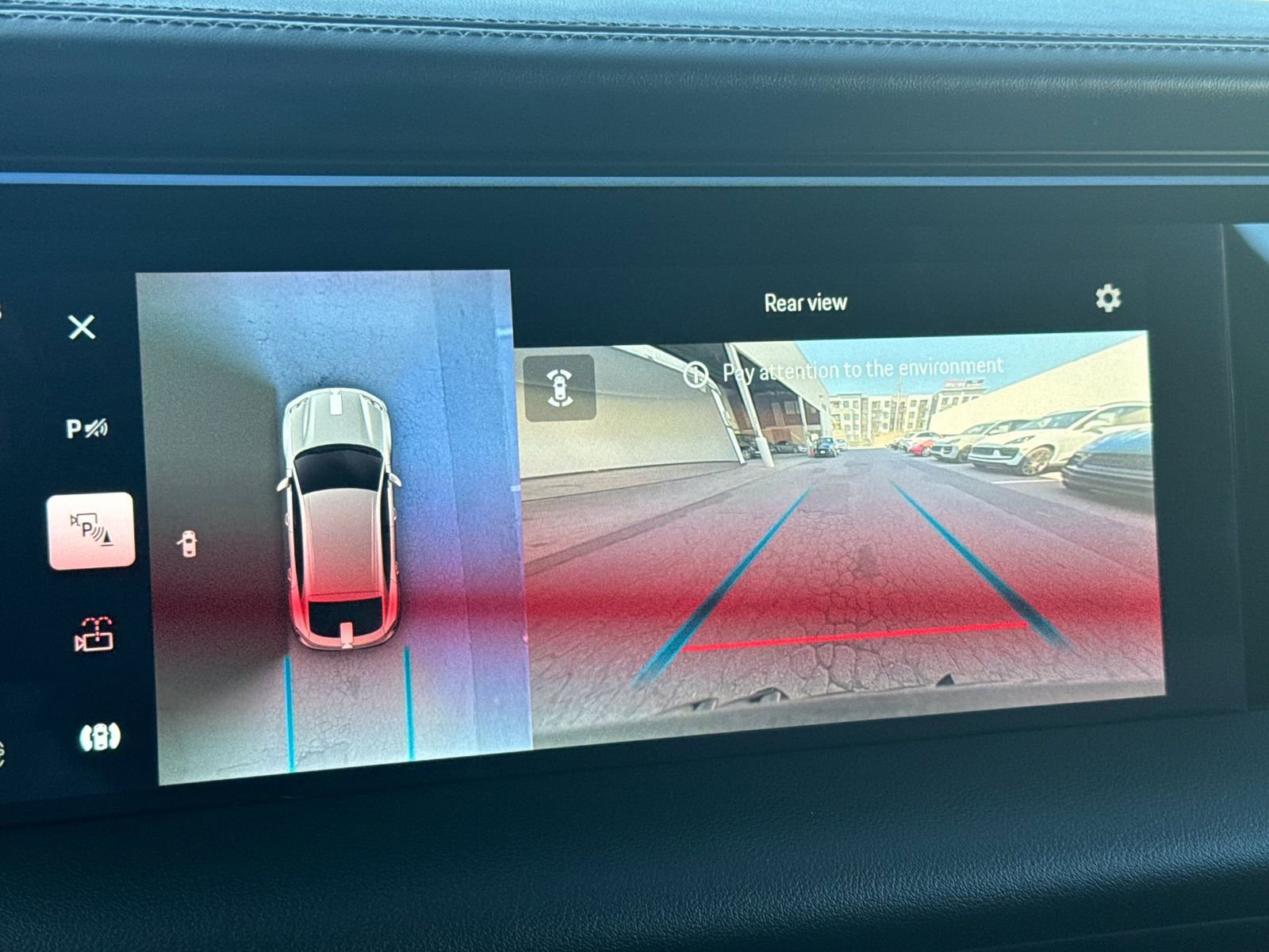 Used 2025 Porsche Macan Electric image 24