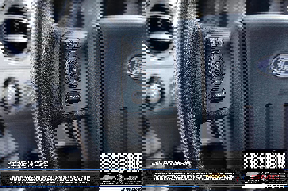 Used 2015 Ford F550 4x4 Regular Cab Super Duty image 16