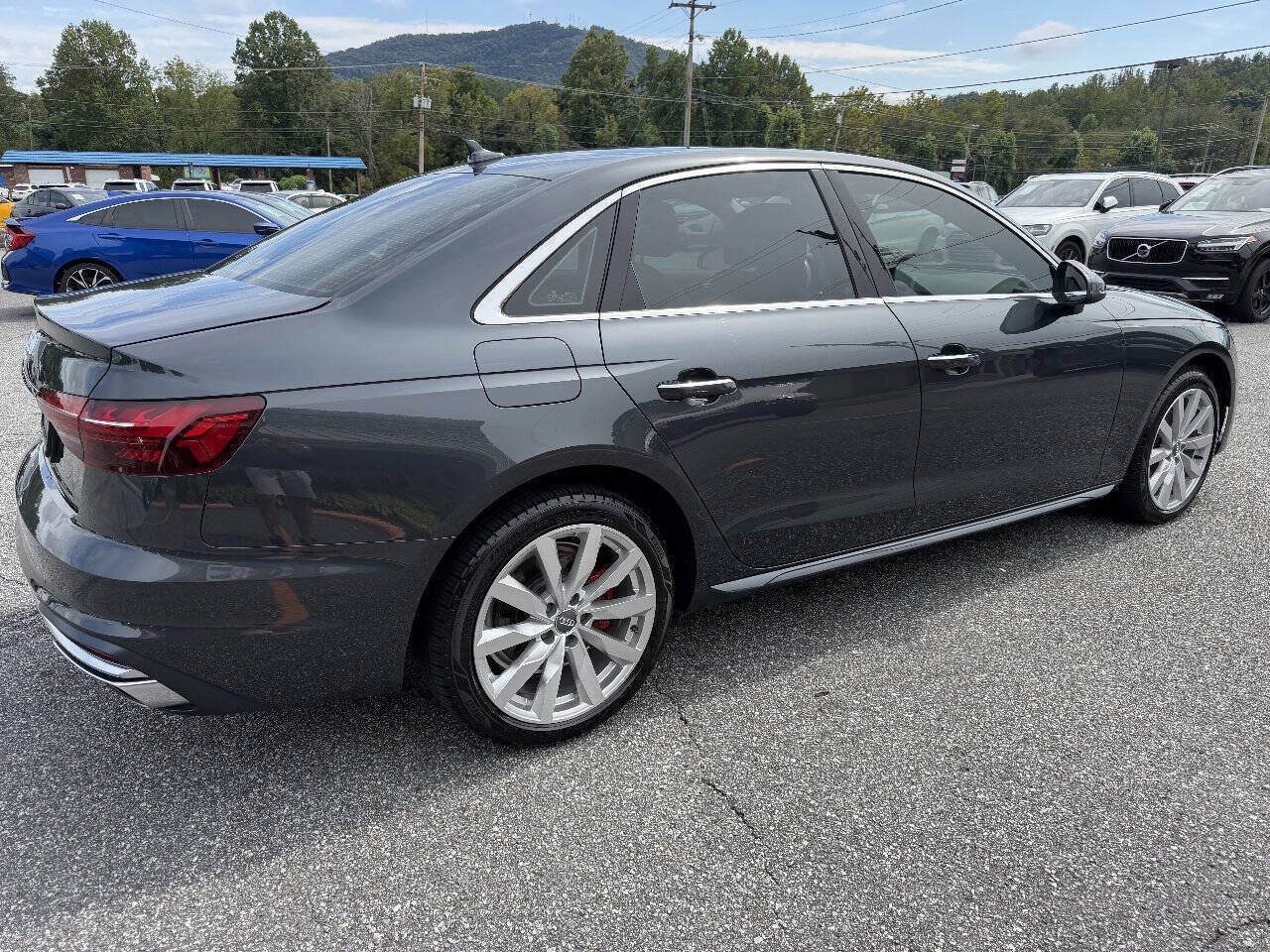Used 2020 Audi A4 2.0T Premium w/ Convenience Package FWD image 6