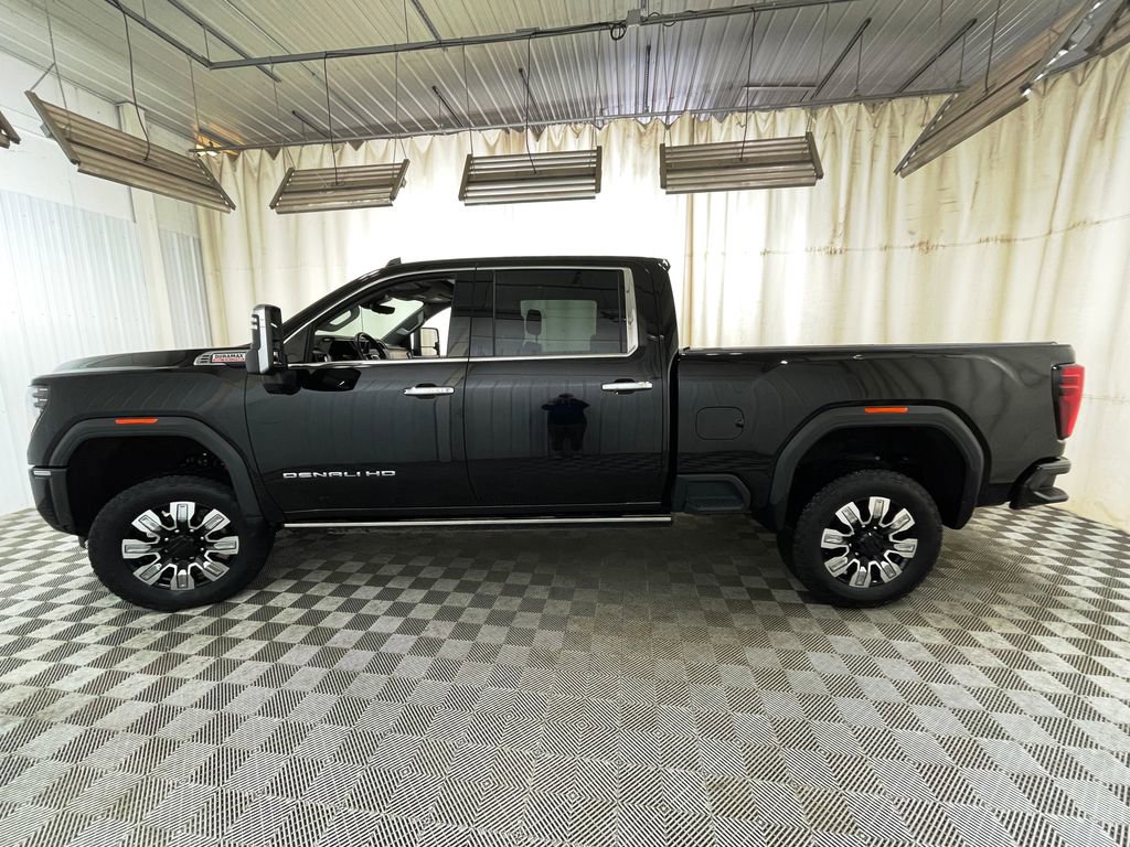 Certified 2025 GMC Sierra 3500 Denali w/ Denali Reserve Package AWD/4WD image 23