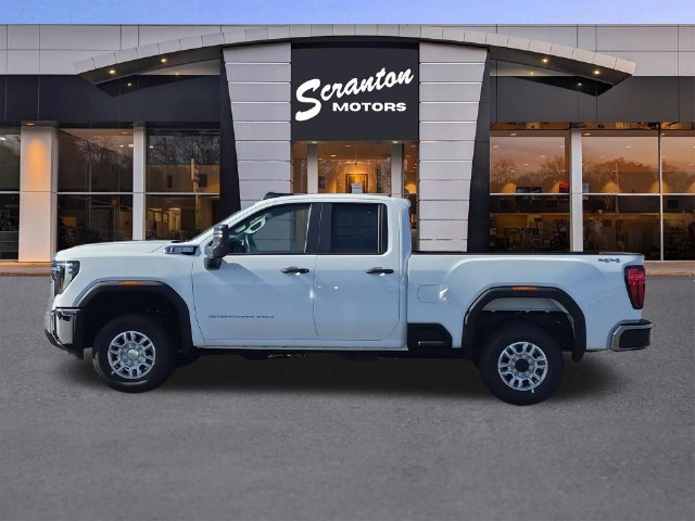 New 2026 GMC Sierra 2500 Pro w/ Convenience Package AWD/4WD image 2