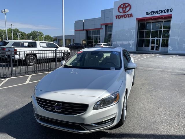 Used 2015 Volvo S60 T5 Premier FWD image 1