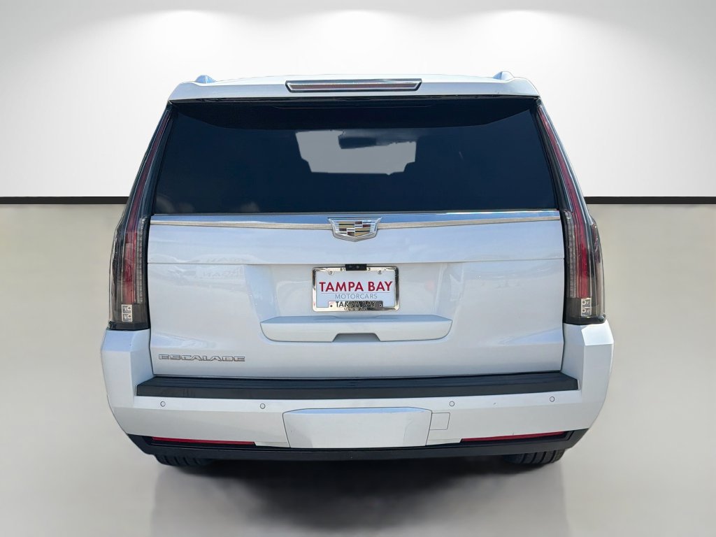 Used 2018 Cadillac Escalade ESV Luxury RWD image 4