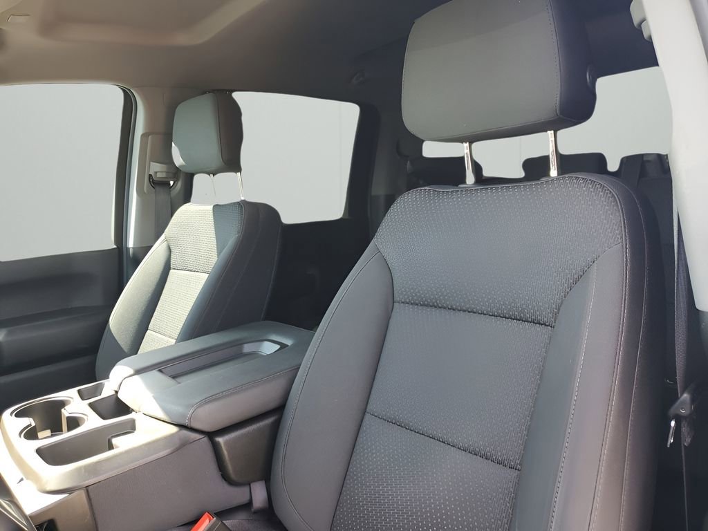 Used 2023 Chevrolet Silverado 2500 Custom w/ Custom Value Package image 29