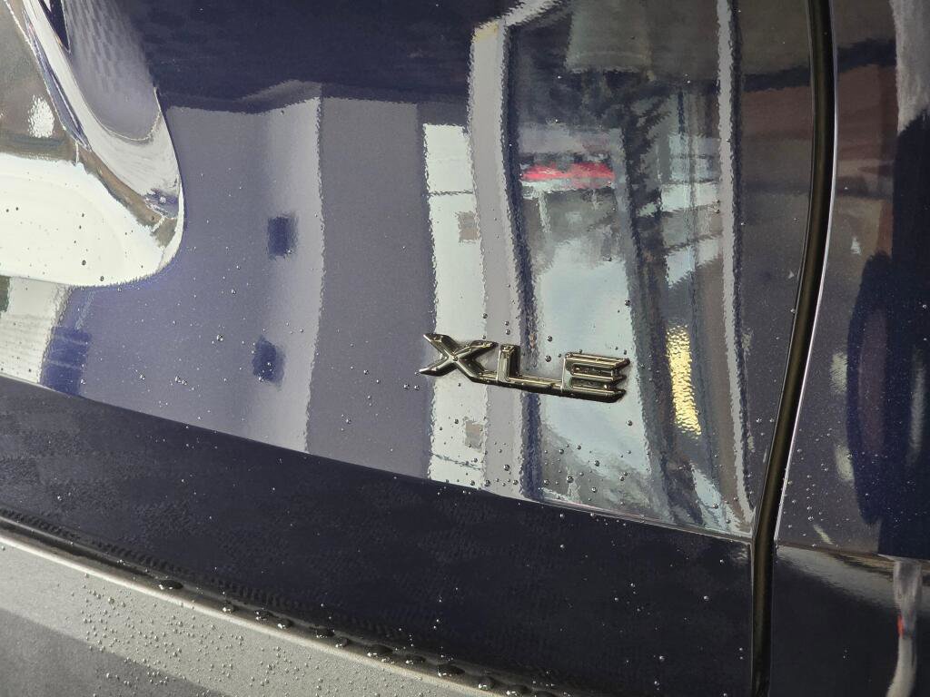 Certified 2024 Toyota Grand Highlander XLE image 15