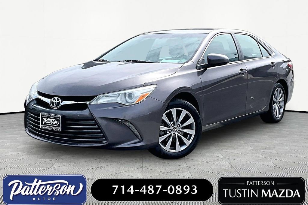 Used 2017 Toyota Camry XLE FWD image 1