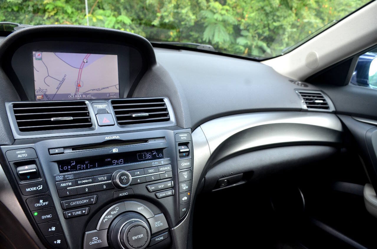 Used 2013 Acura TL w/ Technology Package AWD/4WD image 12