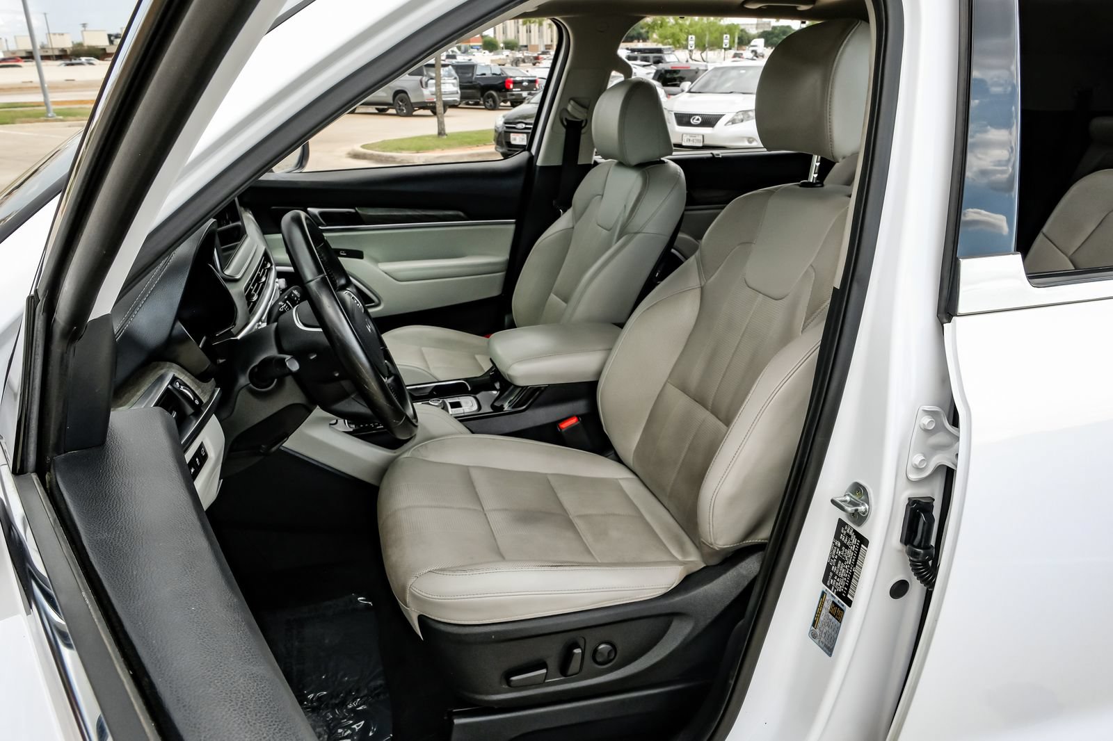 Used 2022 Kia Telluride EX w/ EX Premium Package FWD image 33