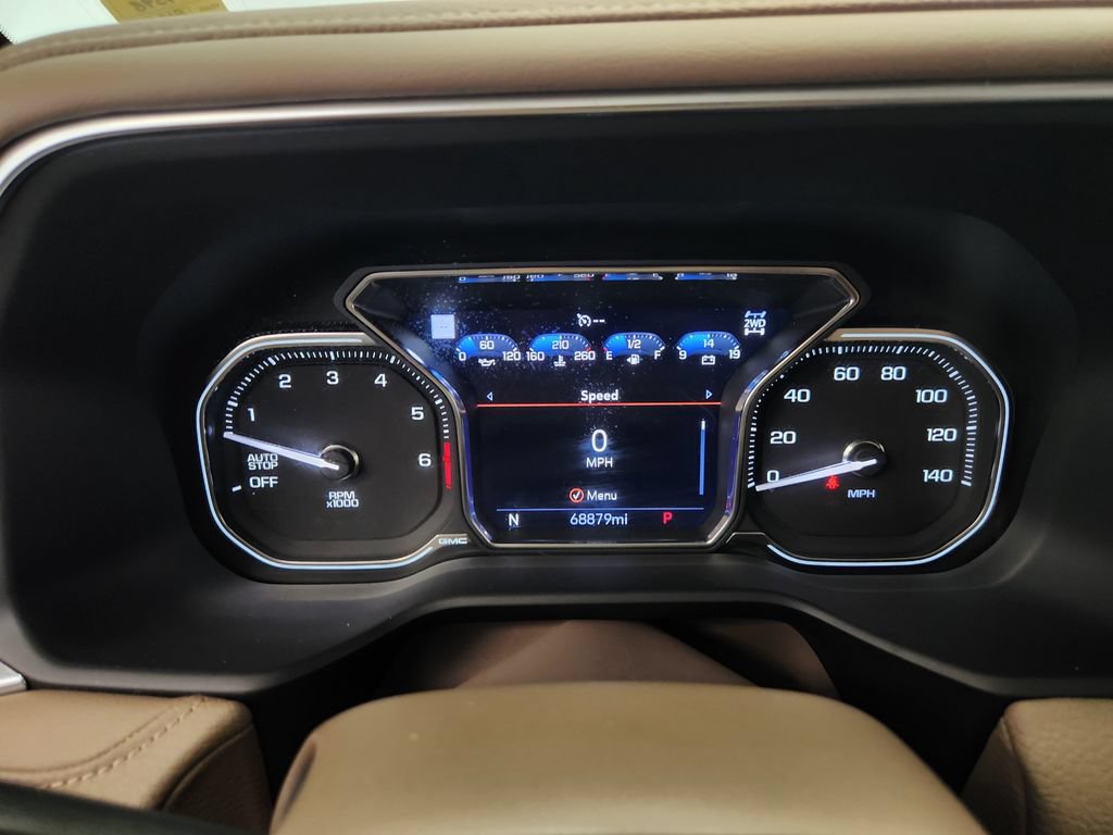 Used 2021 GMC Yukon Denali w/ Denali Premium Package AWD/4WD image 15
