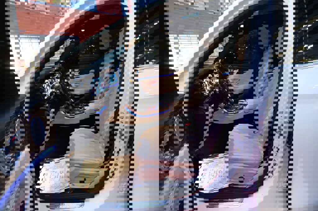 Used 2019 Mercedes-Benz E 300 4MATIC w/ Premium 1 Package image 16