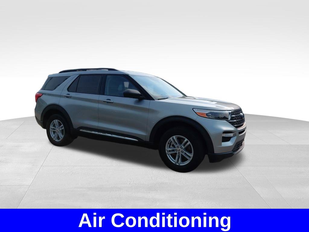 Used 2022 Ford Explorer XLT w/ Equipment Group 202A AWD/4WD image 7