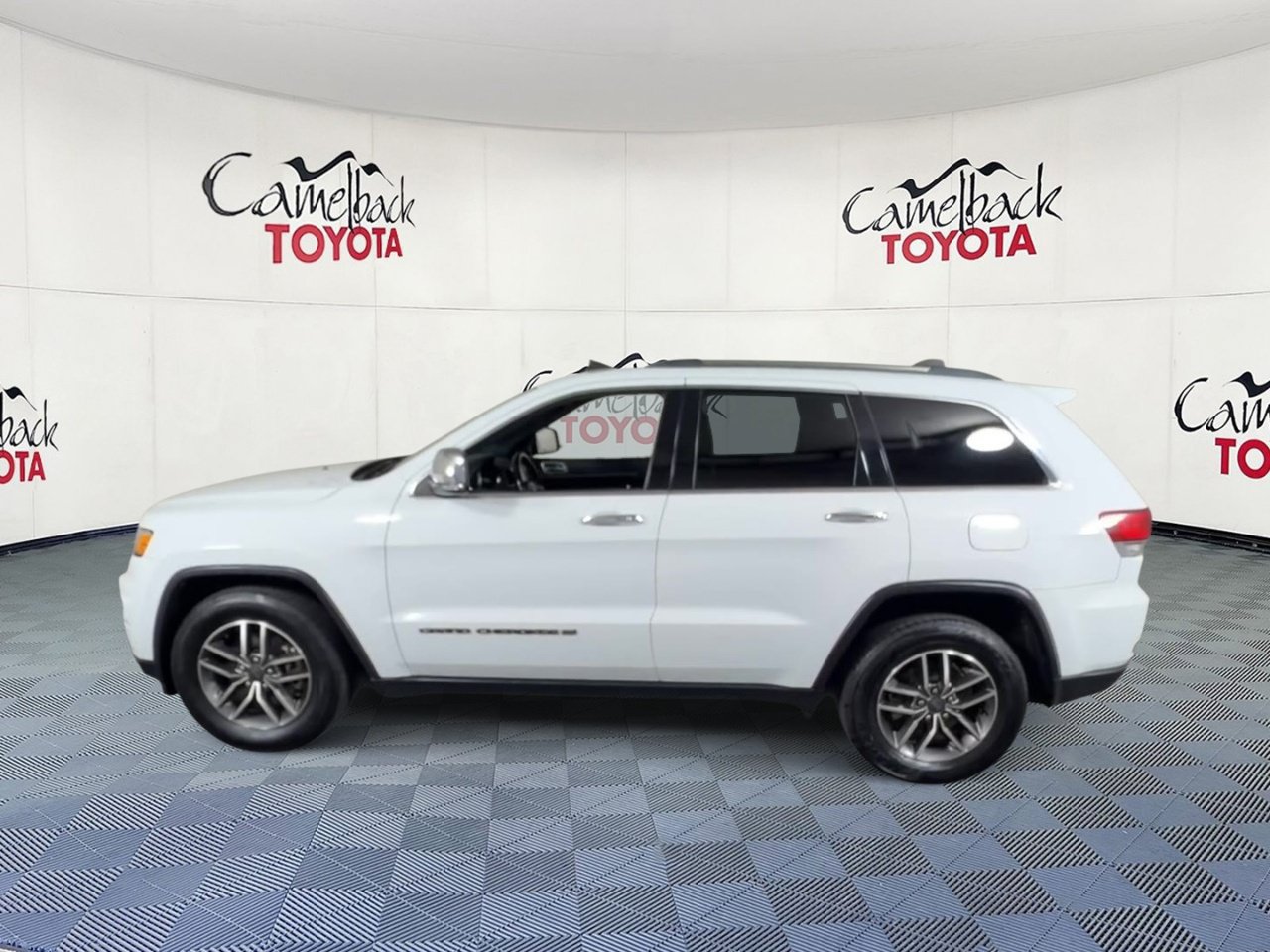 Used 2022 Jeep Grand Cherokee Limited RWD image 8