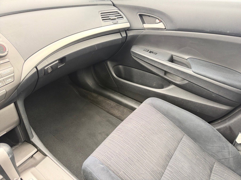 Used 2011 Honda Accord LX image 23