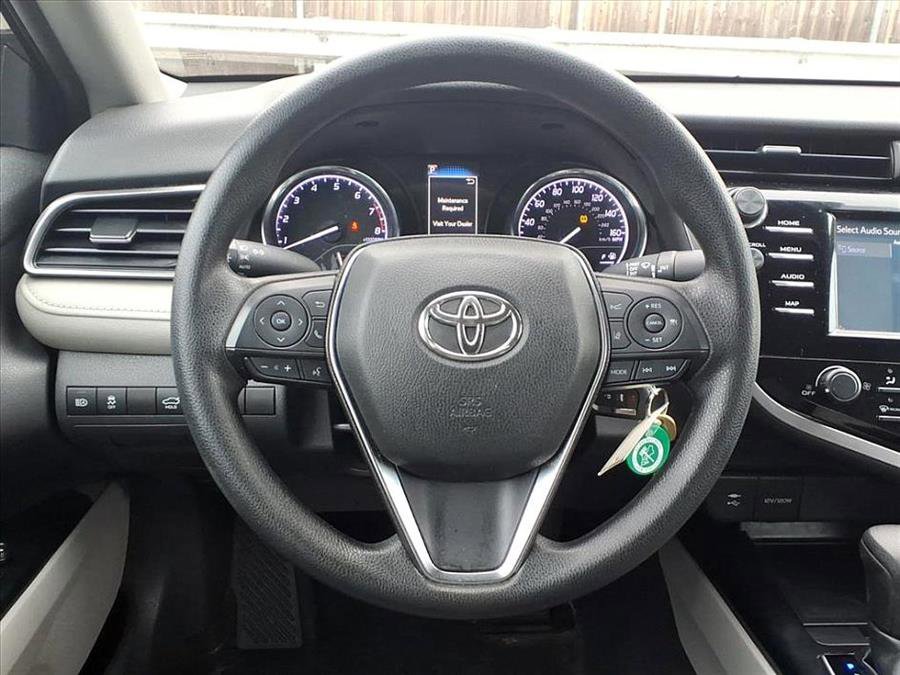 Used 2019 Toyota Camry L image 22