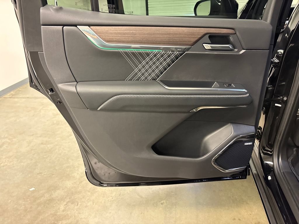 New 2026 GMC Acadia Denali w/ Super Cruise Package image 39