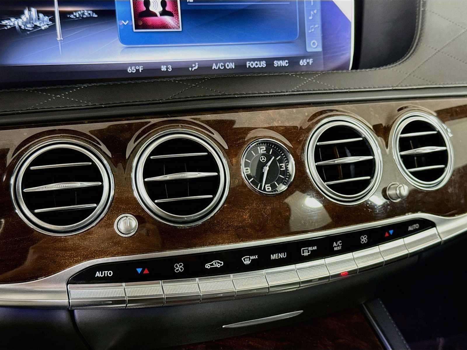 Used 2018 Mercedes-Benz S 560 4MATIC Sedan image 17