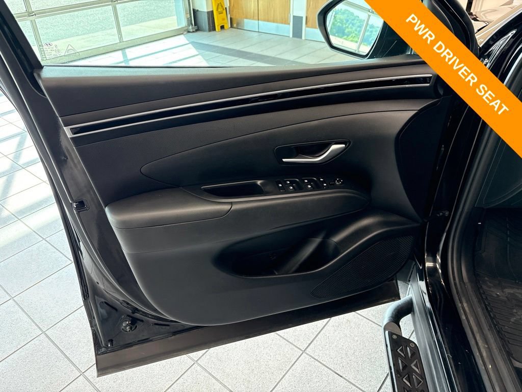 Used 2024 Hyundai Santa Cruz Night AWD/4WD image 15
