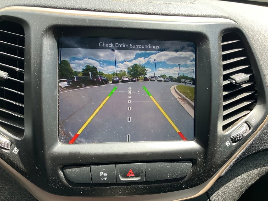 Used 2018 Jeep Cherokee Limited w/ High Altitude Package AWD/4WD image 22