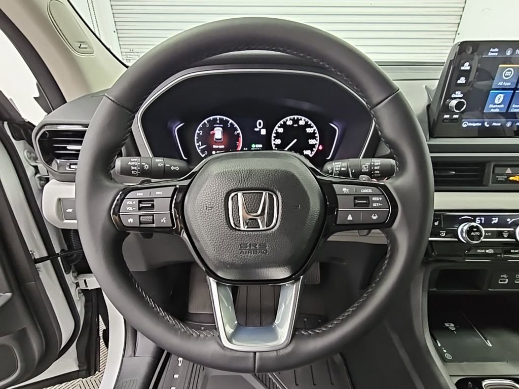 New 2025 Honda Pilot Touring image 26