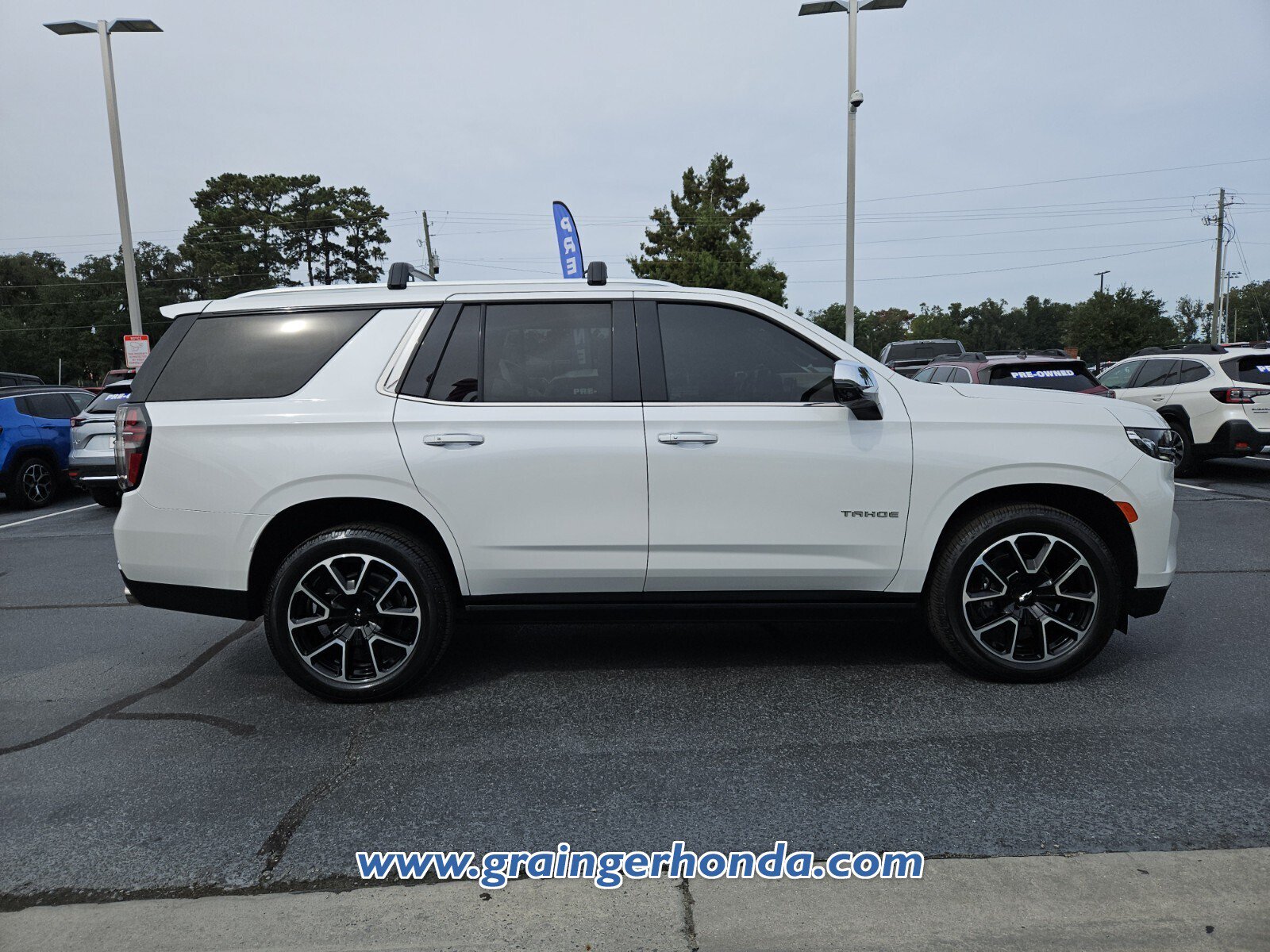 Used 2023 Chevrolet Tahoe Premier AWD/4WD image 6