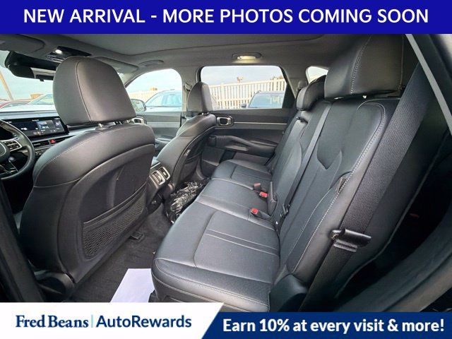 Used 2025 Kia Sorento S w/ Panoramic Sunroof Package AWD/4WD image 11