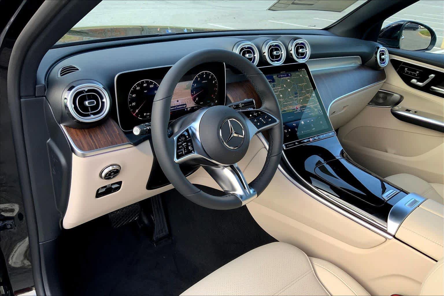 Used 2026 Mercedes-Benz GLC 300 4MATIC image 9