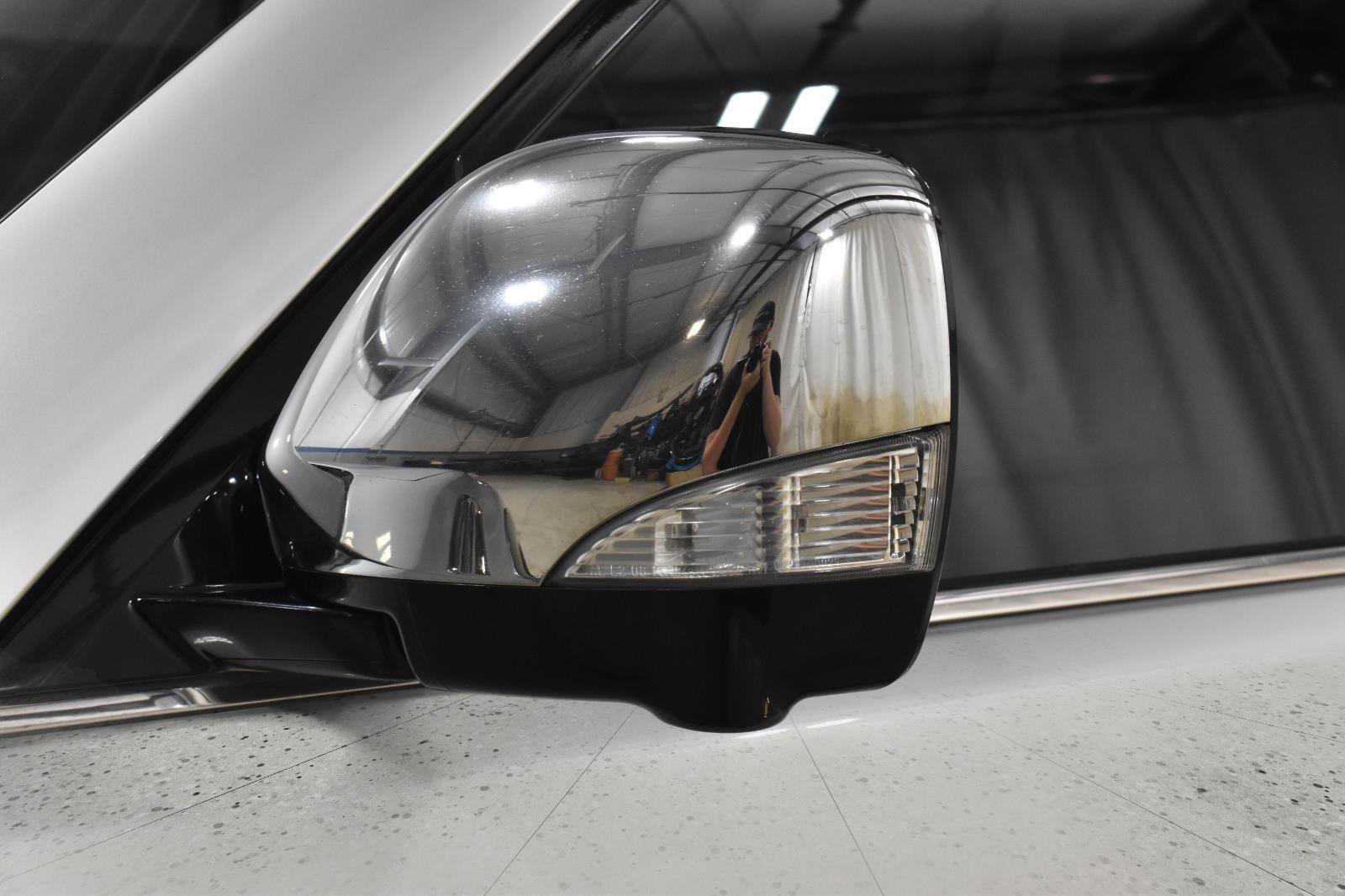 Used 2020 Nissan Armada SL w/ Premium Package image 35