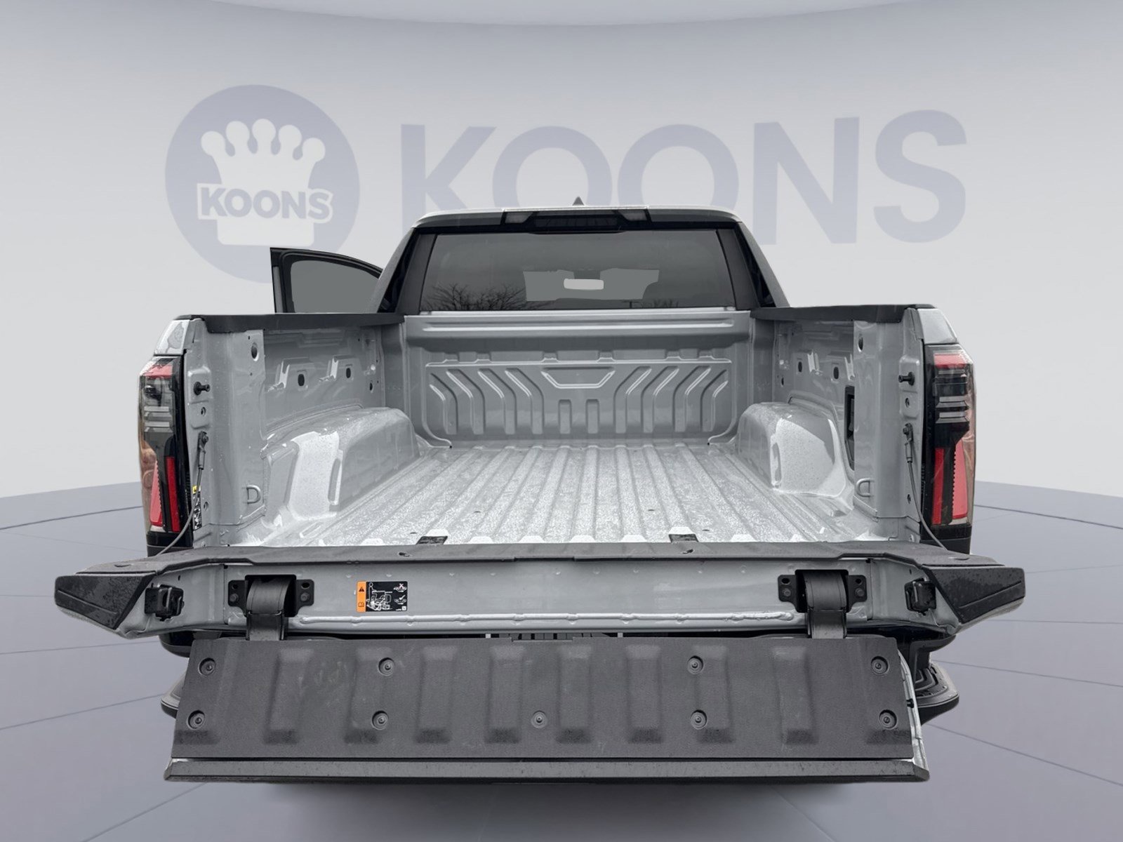 Used 2026 GMC Sierra EV Elevation image 23