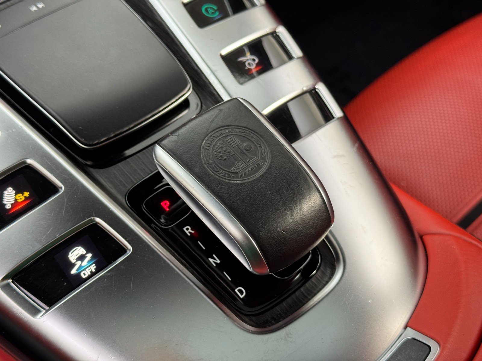 Used 2022 Mercedes-Benz AMG GT 43 w/ Driver Assistance Package image 40