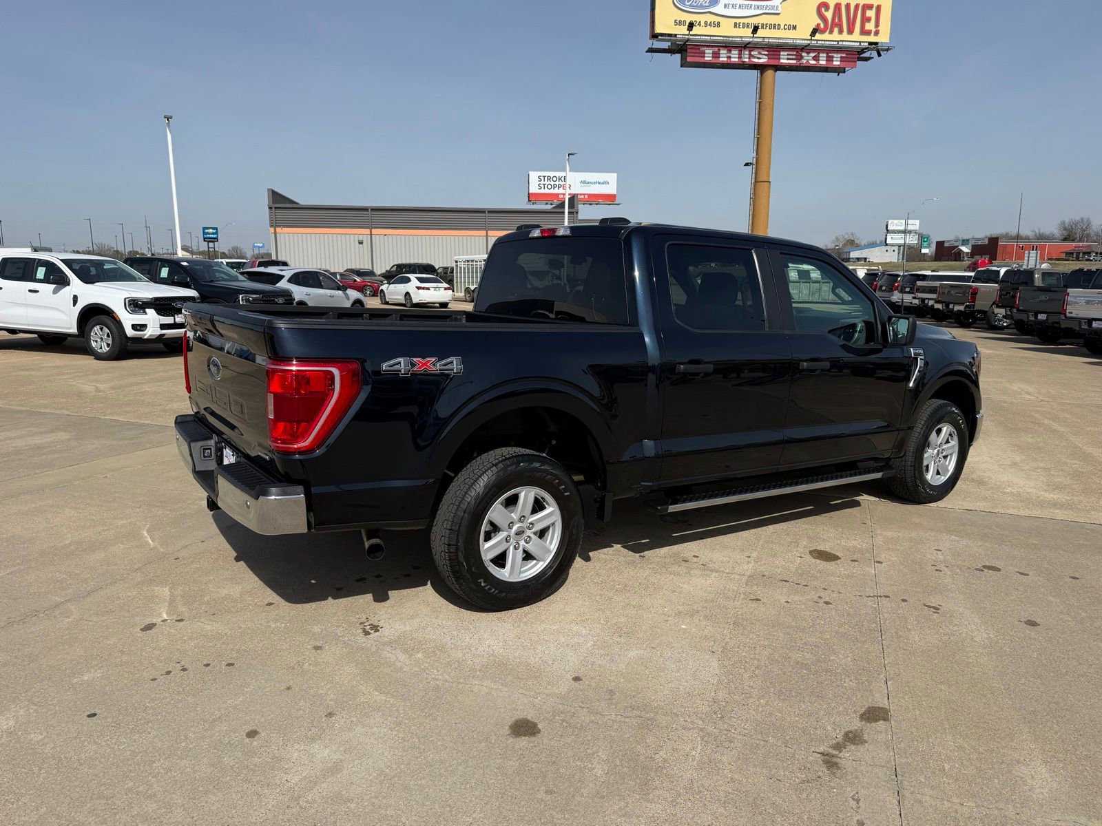 Used 2023 Ford F150 XLT image 5