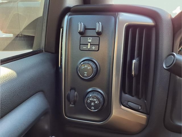 Certified 2018 Chevrolet Silverado 2500 LT w/ Z71 Package, Off-Road AWD/4WD image 10