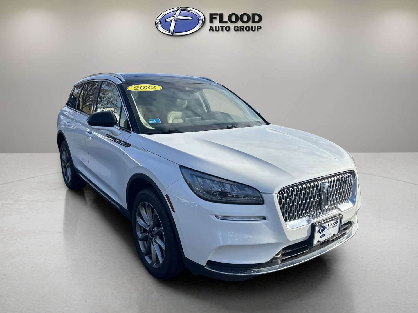 Used 2022 Lincoln Corsair AWD w/ Premium Package image 1