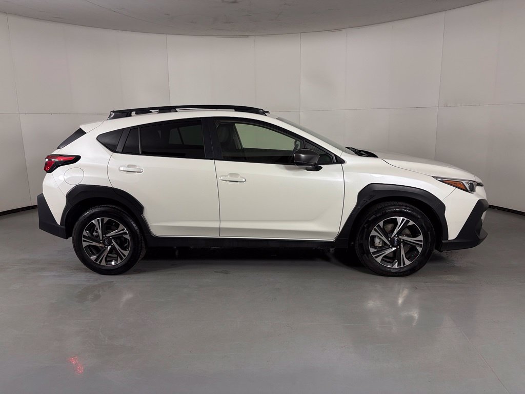 Used 2025 Subaru Crosstrek 2.5i Premium AWD/4WD image 9