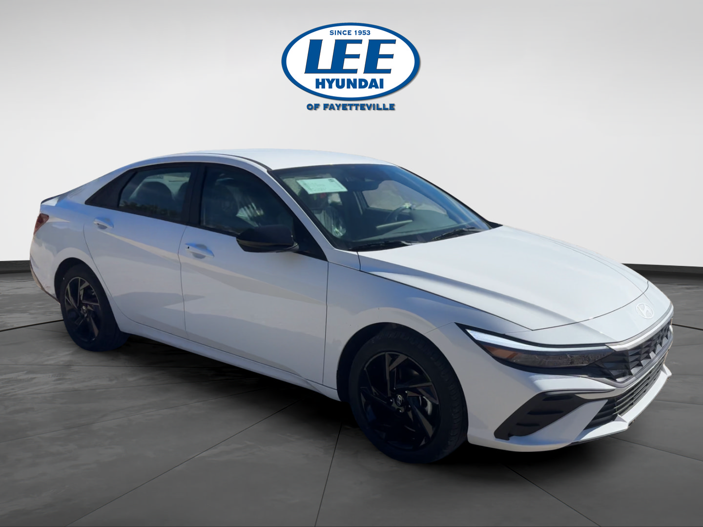 Certified 2026 Hyundai Elantra Sport w/ Cargo Package FWD image 9