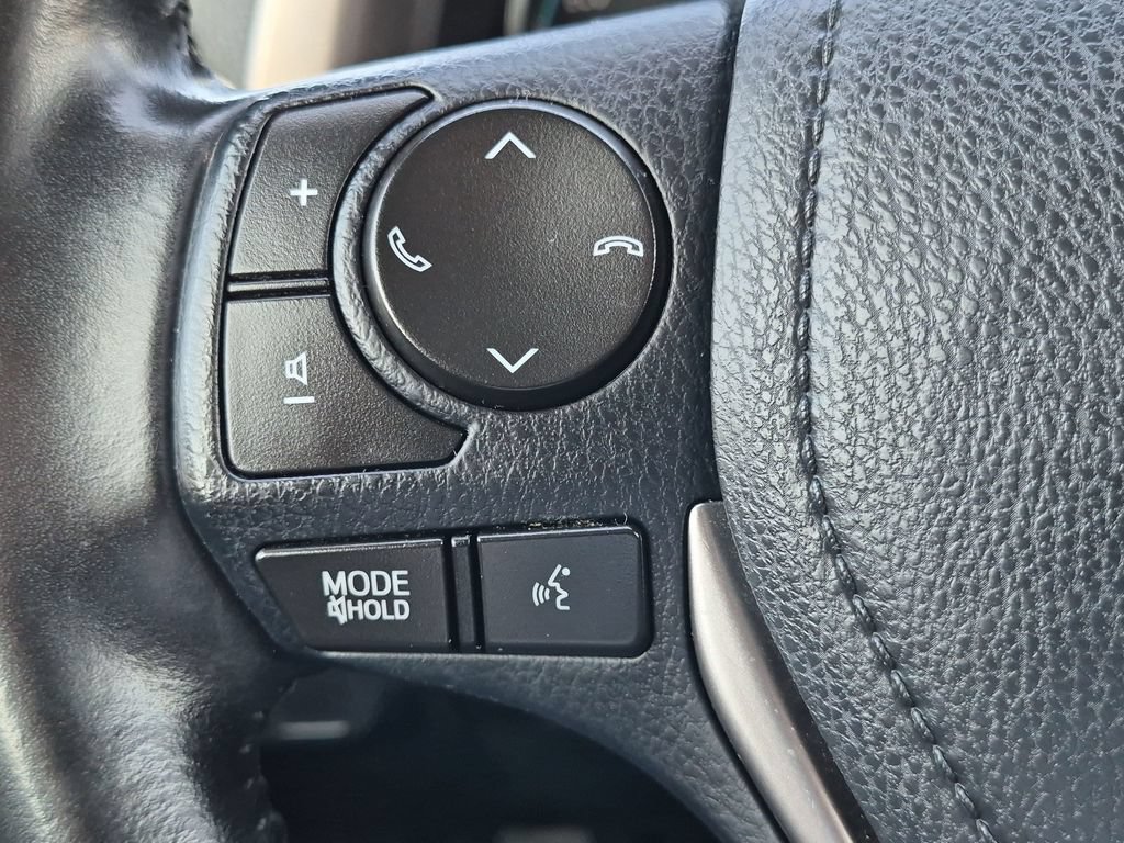 Used 2018 Toyota RAV4 Limited w/ Advanced Technology Package AWD/4WD image 15