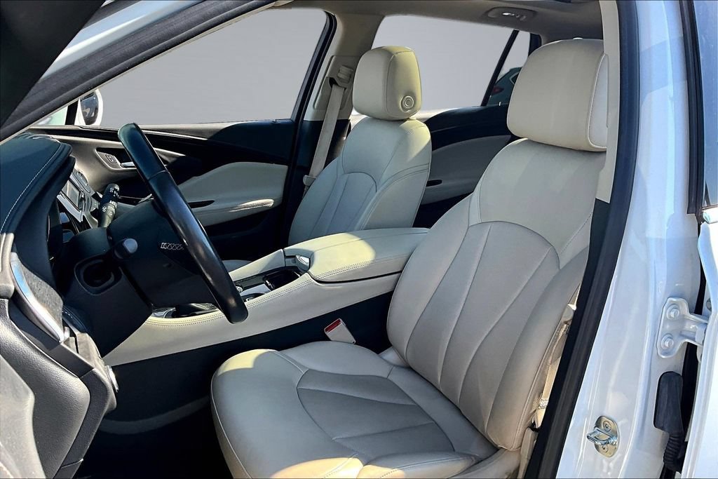 Used 2017 Buick Envision Essence AWD/4WD image 17