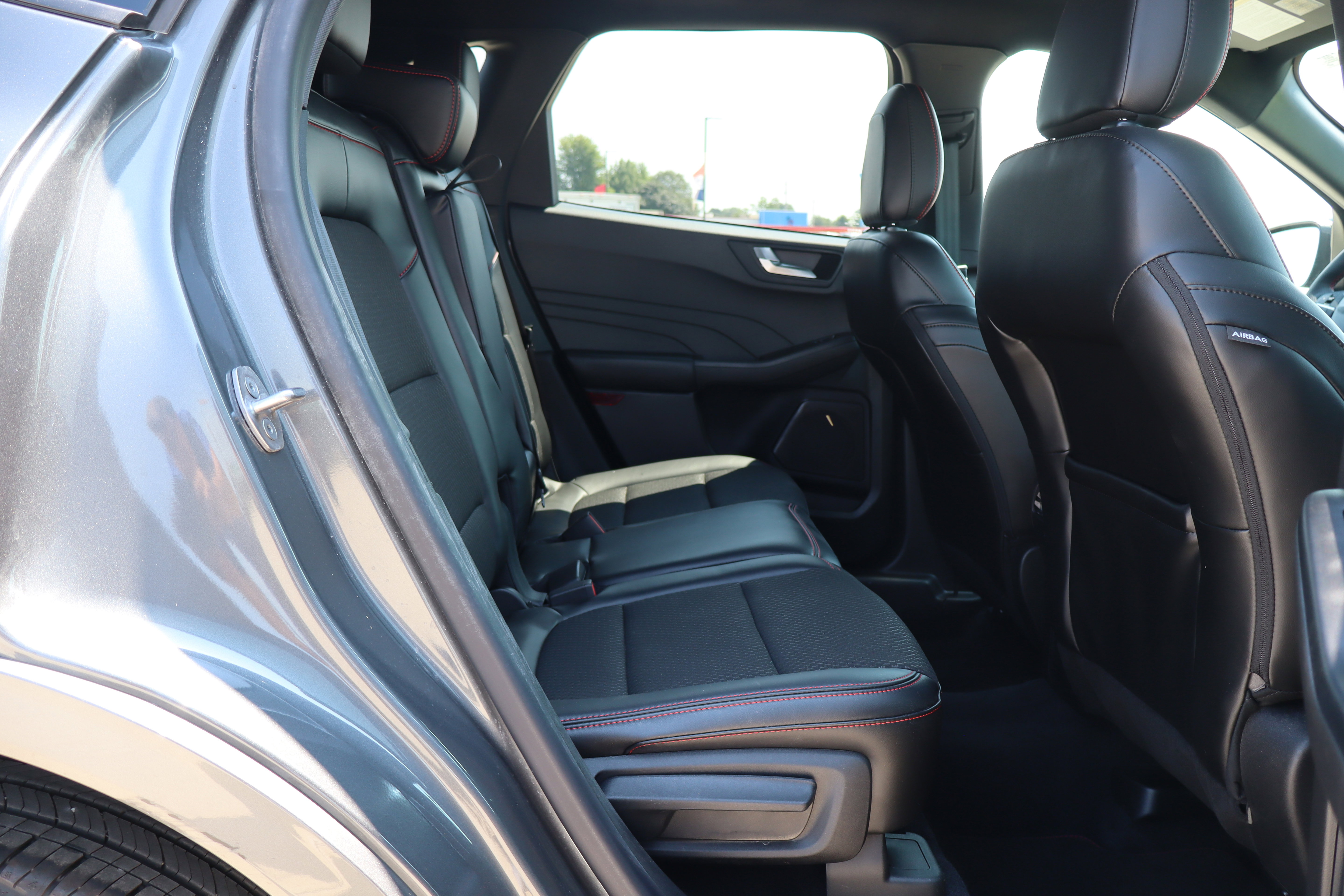 Used 2023 Ford Escape ST-Line AWD/4WD image 12