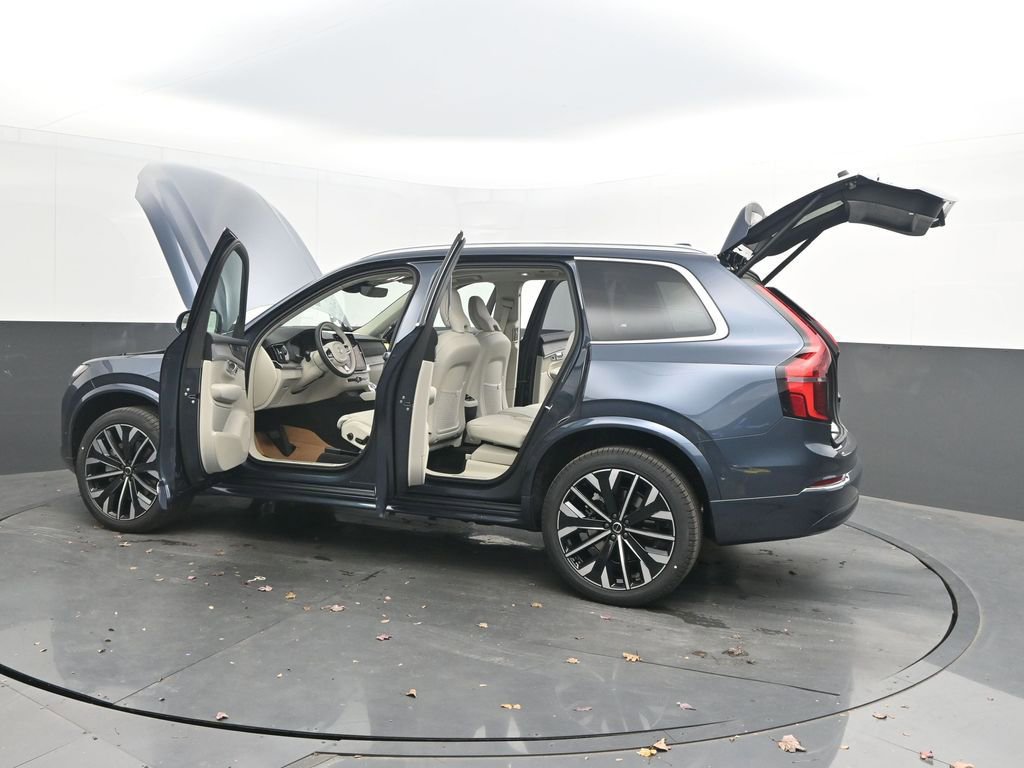 New 2026 Volvo XC90 B6 Ultra w/ Protection Package image 40