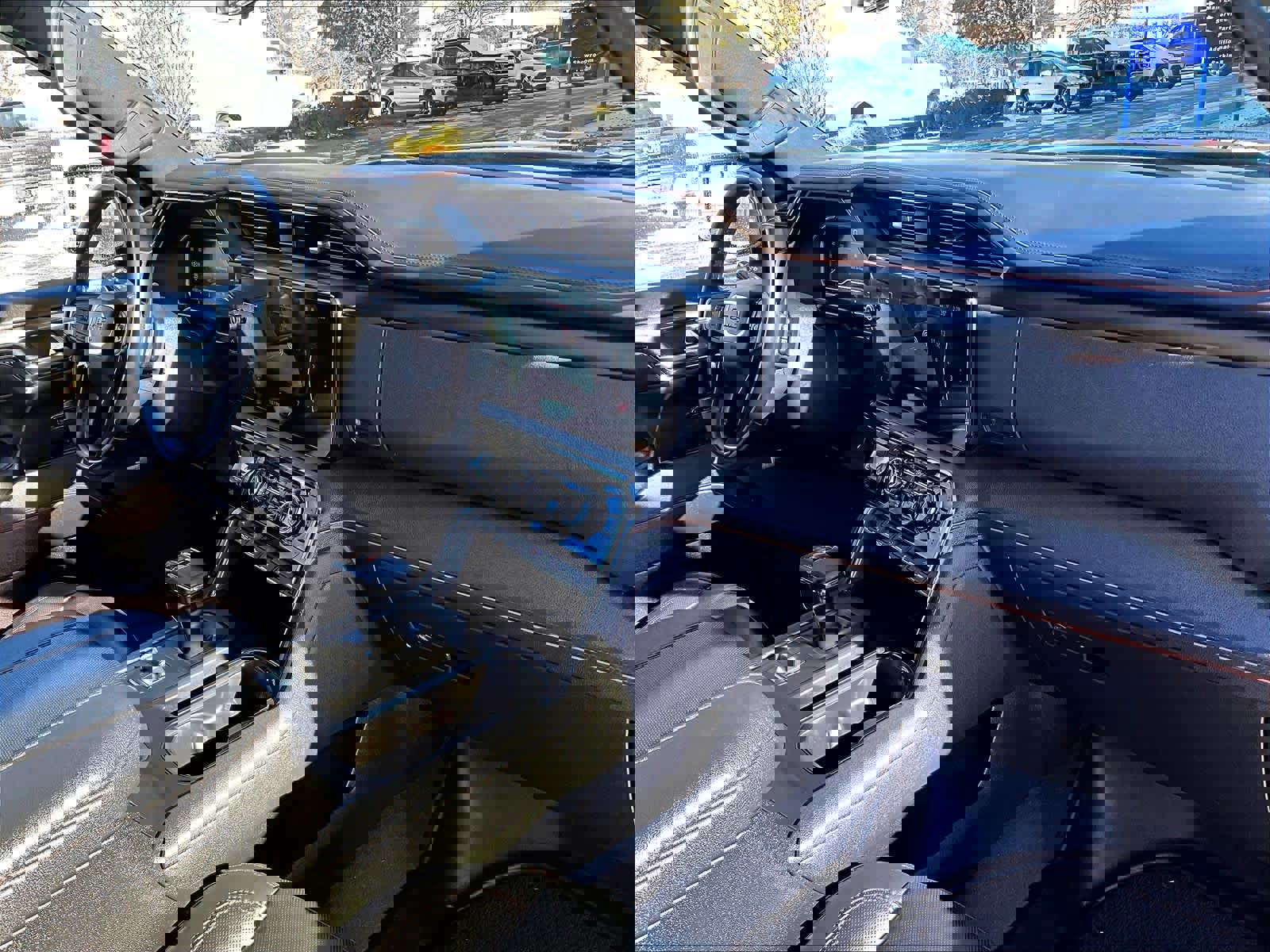 Used 2023 GMC Sierra 1500 AT4 w/ Technology Package image 21