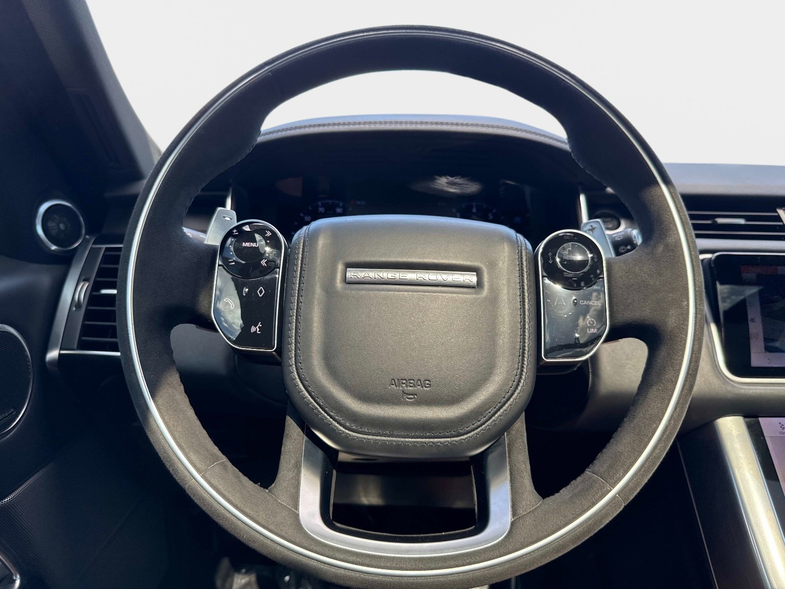 Used 2020 Land Rover Range Rover Sport HST image 29