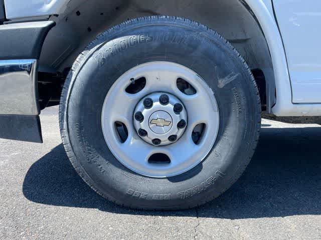 New 2025 Chevrolet Express 3500 w/ Power Convenience Package RWD image 5
