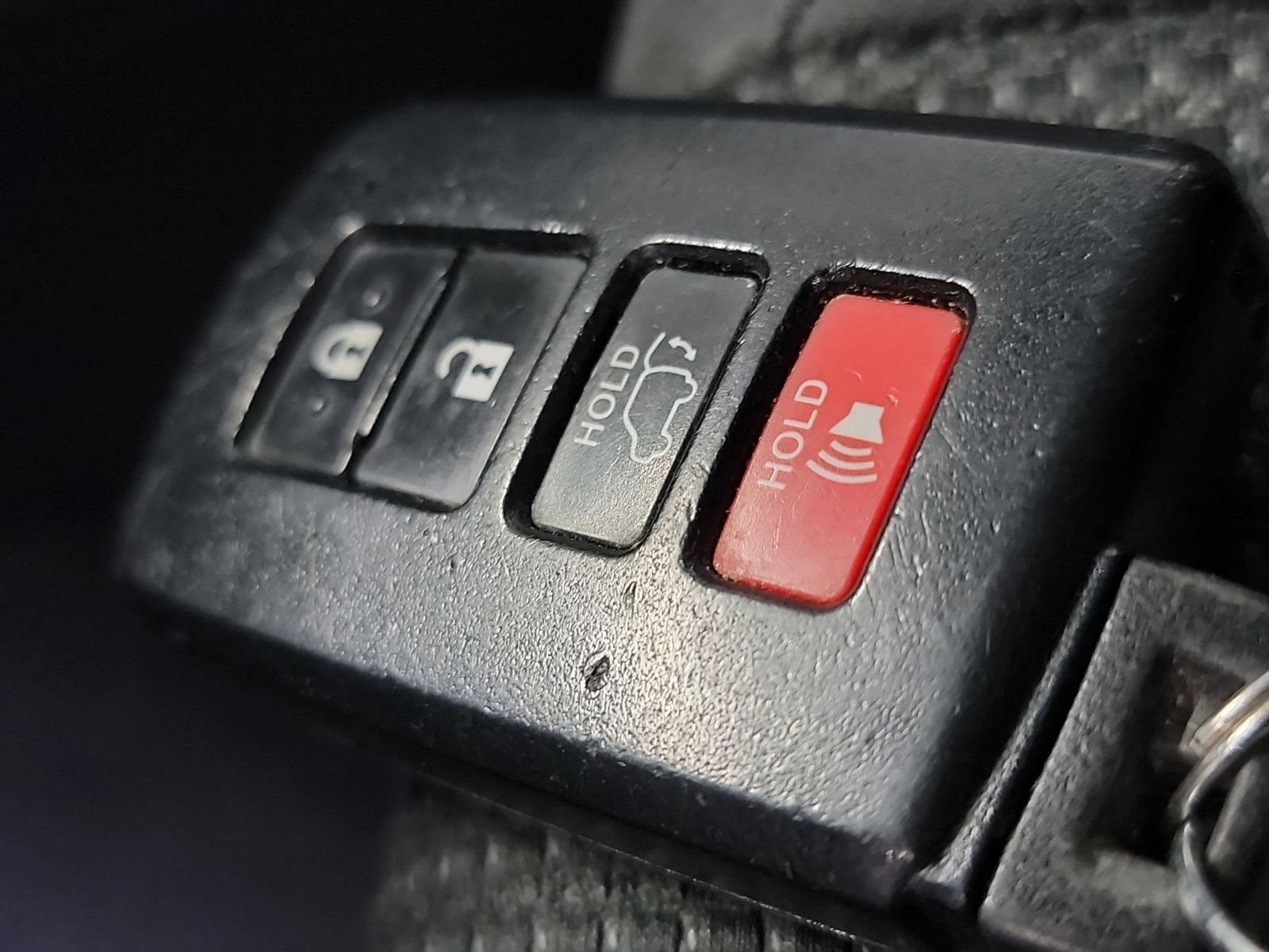 Used 2018 Toyota RAV4 XLE FWD image 32