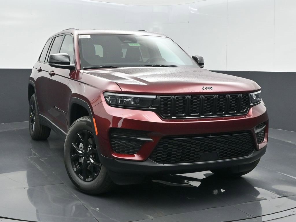 New 2025 Jeep Grand Cherokee Altitude image 2