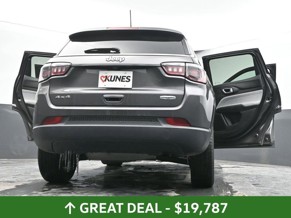 Used 2024 Jeep Compass Latitude image 74