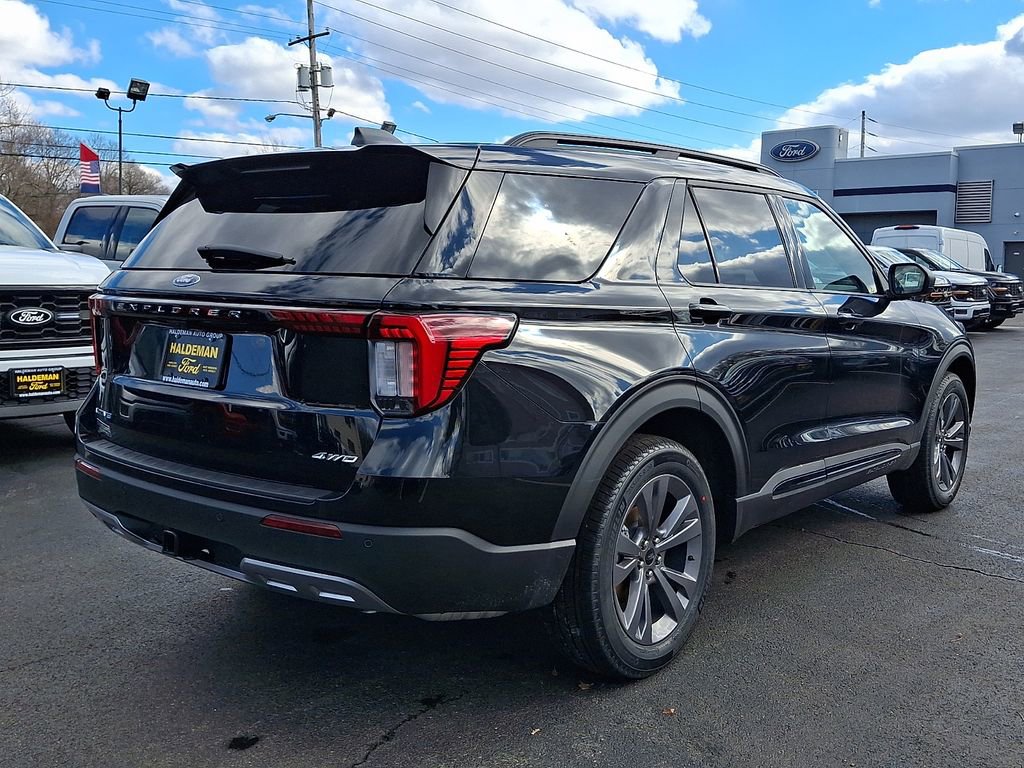 New 2026 Ford Explorer Active w/ Active Comfort Package image 4