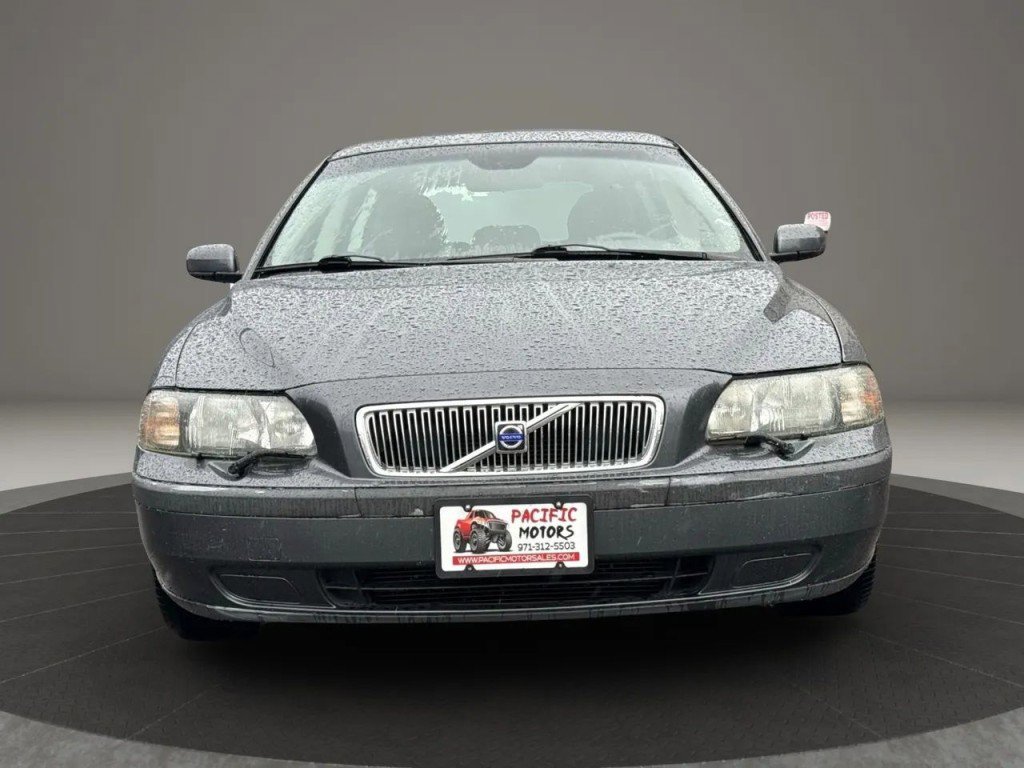 Used 2004 Volvo V70 2.5T FWD image 6