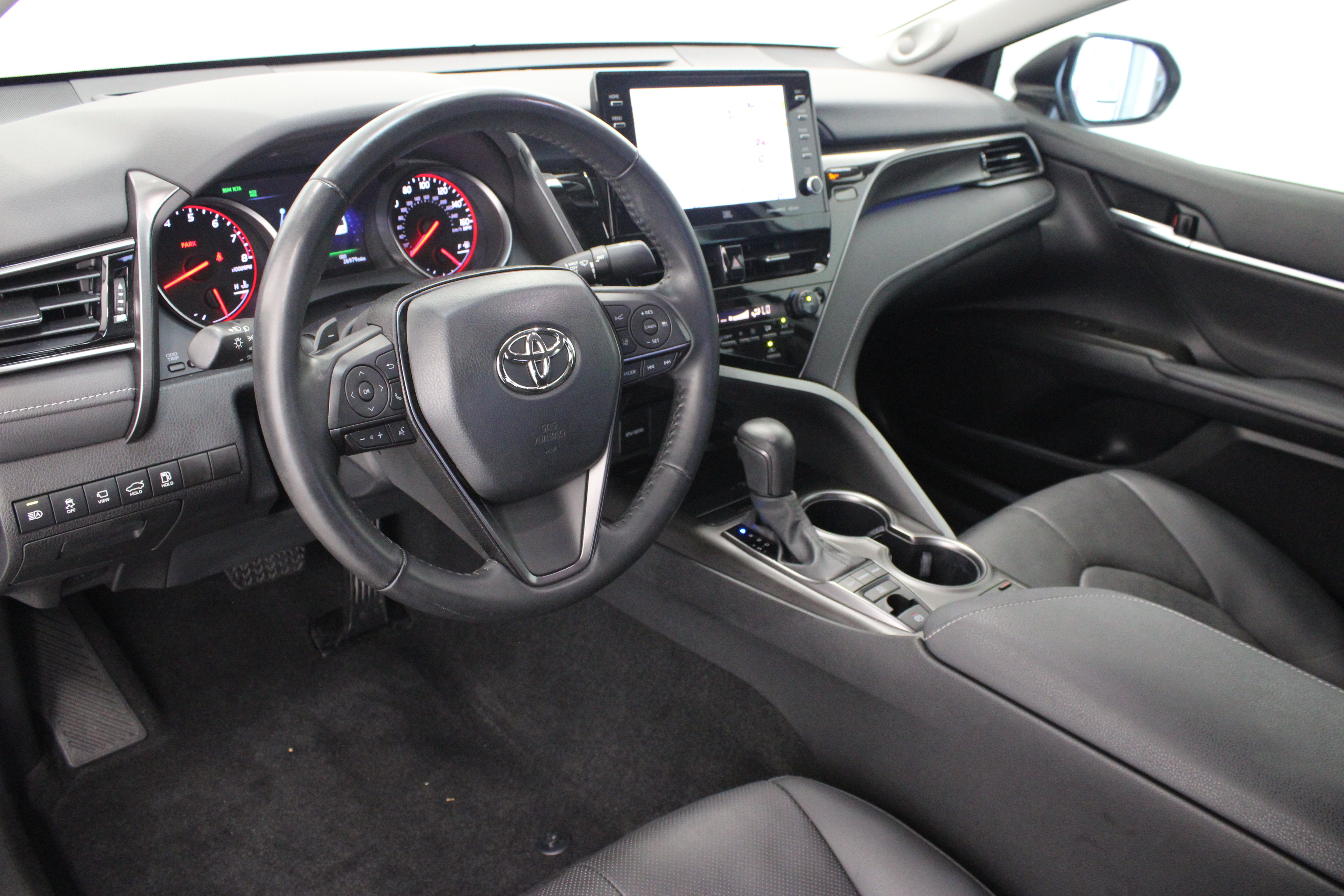 Used 2024 Toyota Camry XSE w/ Navigation Package FWD image 13