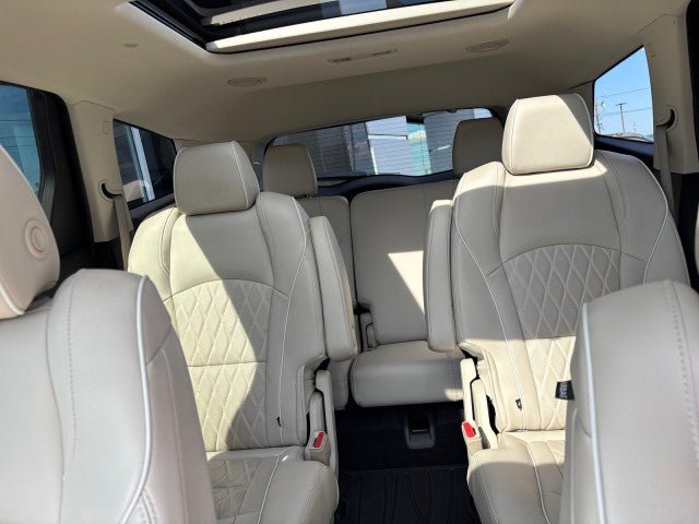 Used 2022 Buick Enclave Avenir w/ Trailering Package, 5000 lbs. FWD image 29