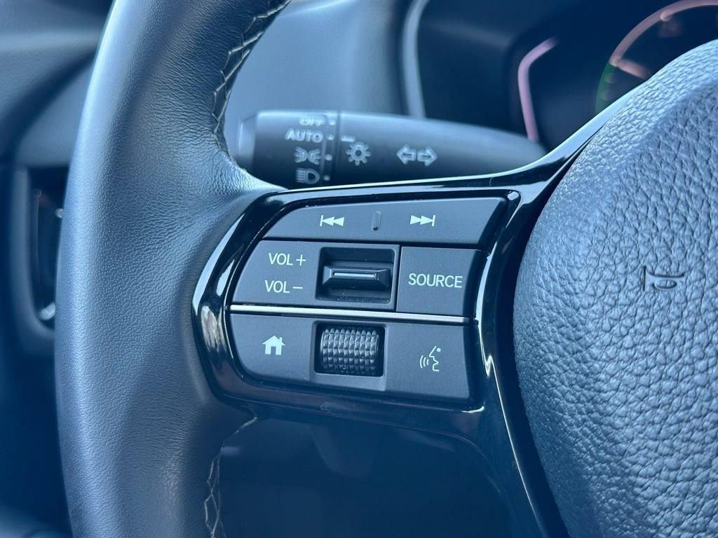 Used 2025 Honda Civic Sport image 17